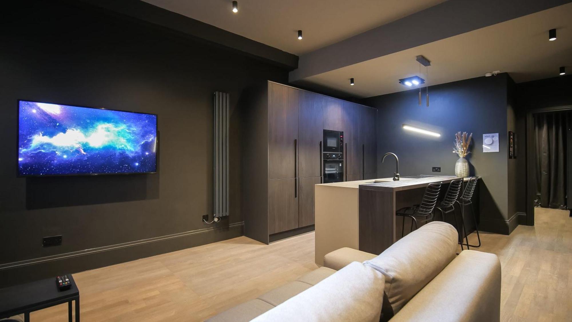 Midnight By The Heim Residences Манчестер Екстер'єр фото