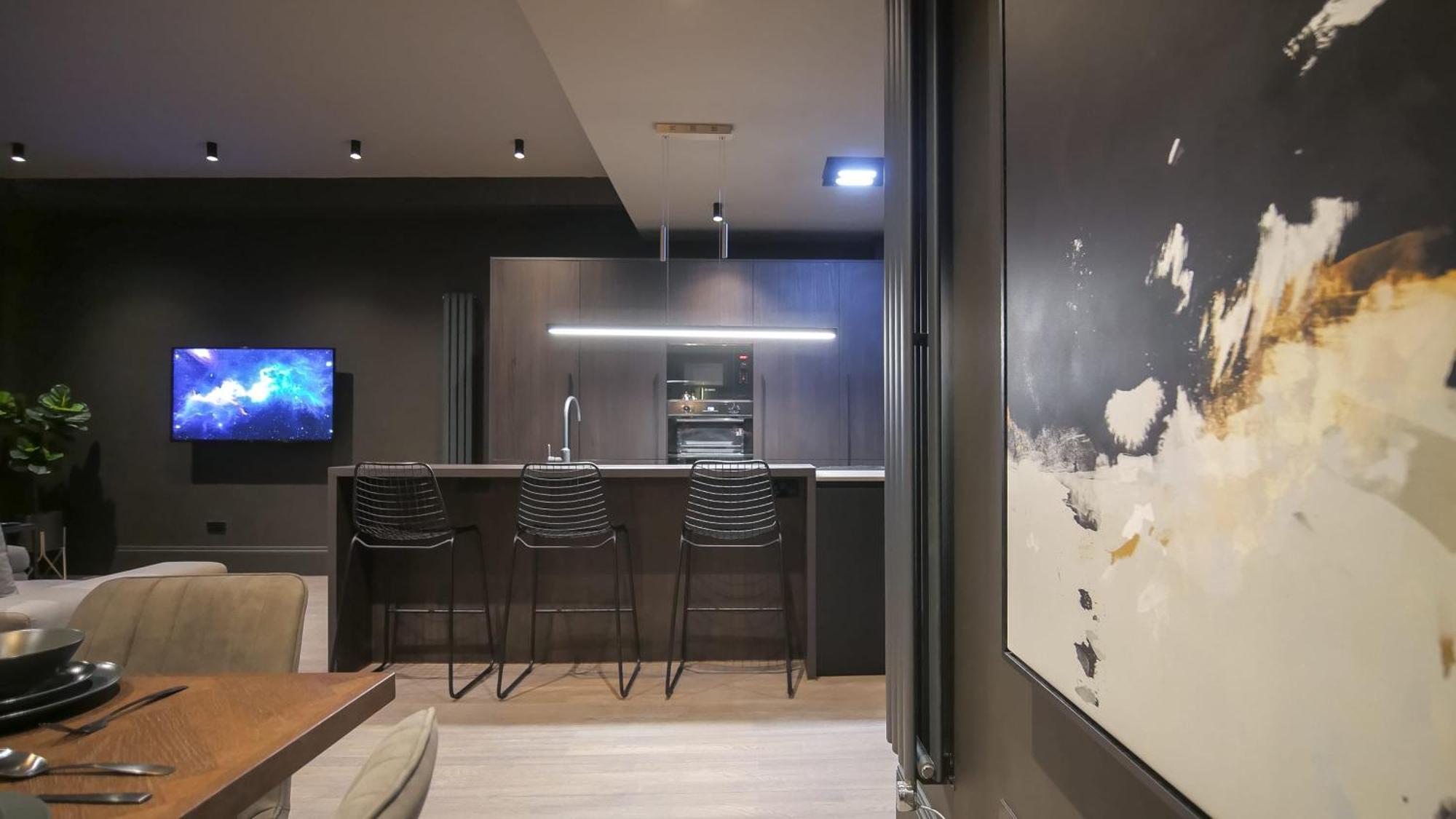Midnight By The Heim Residences Манчестер Екстер'єр фото