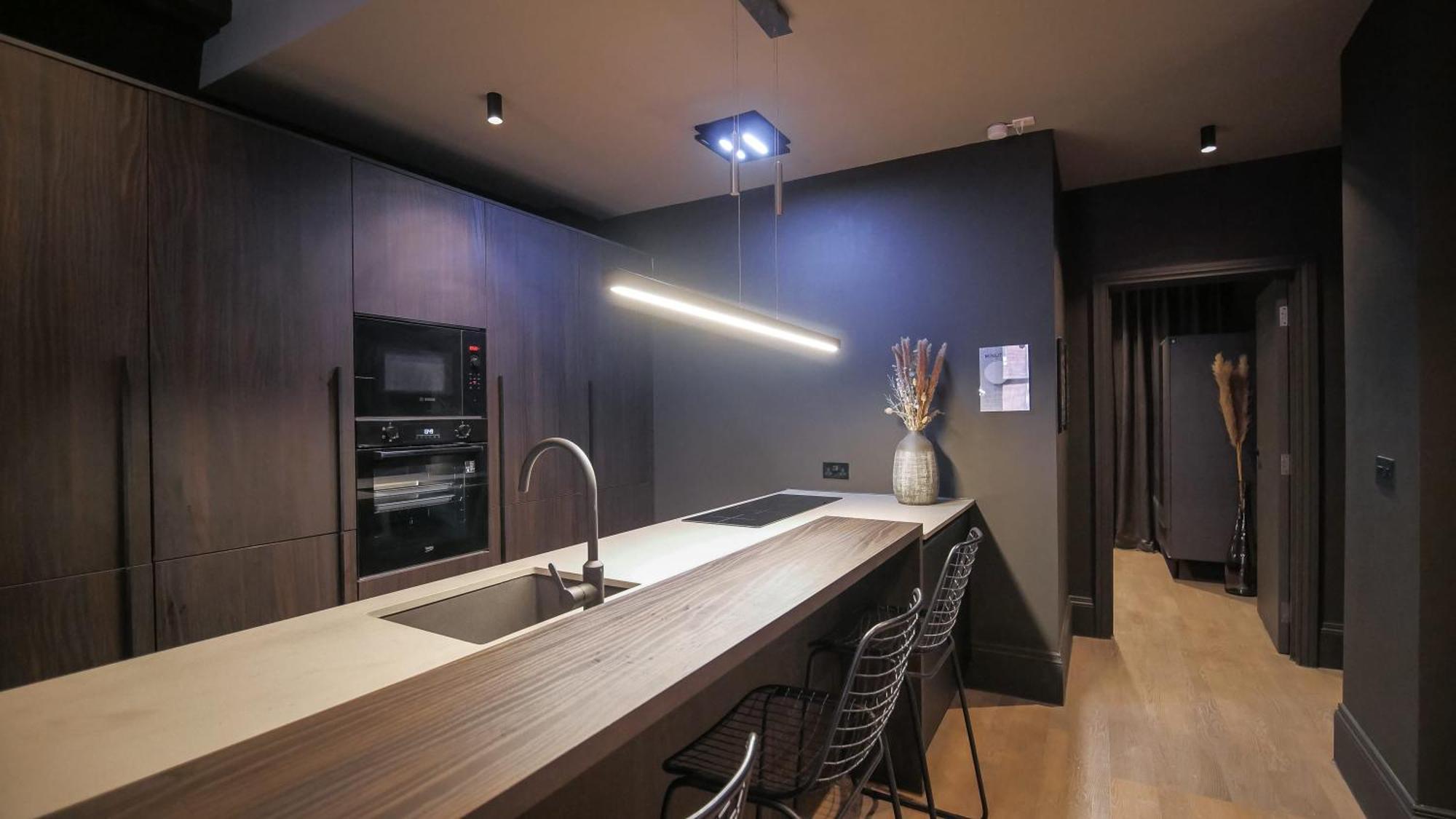 Midnight By The Heim Residences Манчестер Екстер'єр фото